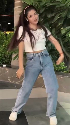 “AZUL” – Guru Randhawa | Dance Performance by Priyanshi Pandey | Latest Punjabi Song 2025