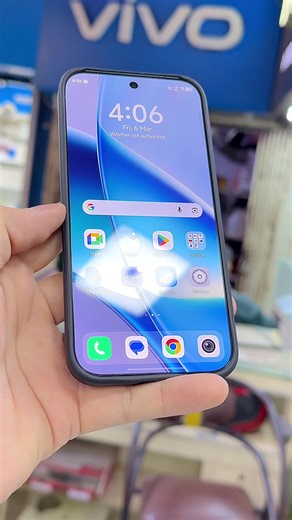 VIVO V70 5G: Finger Test, 100x Zoom & 6500mAh Battery