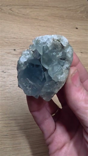 Célestine naturelle | Géode bleue cristallisée – Pièce unique #crystals #mineraux#celestine