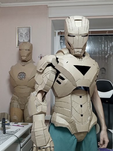 Iron Man Mark 6 Cardboard Cosplay Creation