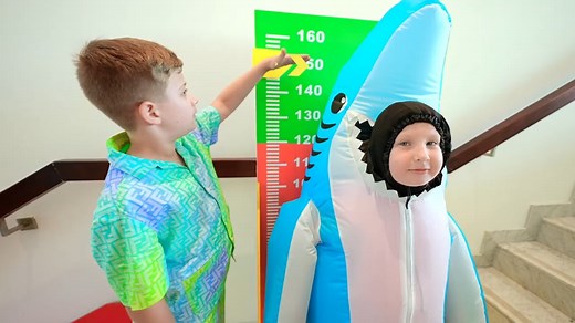 745K views · 6.7K reactions | Stair Slide Adventure露‍♀️露 #reelsfb #shortsvideos #kidsfun #kidsactivities #KidsDianaShow #KidsRomaShow #romaanddiana #oliver #familytime #challenge #adventure | Kids Roma Show | Facebook