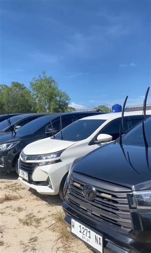 Hallohaaaaa selamat hari rabu semua😍 3 hari lagi weekend nih udh ada jadwal blm mau kemana? Kemanapun tujuan nya jgn lupaa yupppp rental mobilnya di Alaska Trans Indonesia tentunya. Harian? Bisaaaa, mingguan? Bisa juga dongg, bulanan? Bolehhh bgt donggg, taunan? Wahhh boleh bgt bisa bgttttt yaaa, eitssssss tp jgn lupa SK berlaku yaa tp tenang tenanggg gakan ribet ko. Mau reservasi or tanya2 duluu boleh yuuuk bareng minska hub no mimin yaa 085294772000 Minska siap tampung laporan kalian 🤙 | Ala