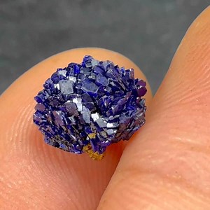 291K views · 8.2K reactions | We went to the Graphic Mine in NM and found tons of beautiful Azurite, Malachite and much, much more! We even found Azurite Rosettes ⚒ #Azurite #NewMexico | The Crystal Collector | Facebook