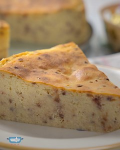 Mai este foarte putin pana la Pastele catolic si ma gandesc la toti cei care nu se pot bucura de preparatele traditionale din motive medicale. Aceasta pasca fara aluat este pentru ei. Are putine calorii, putine grasimi si putini carbohidrati. Ideala pentru cei cu diabet sau pentru cei care sunt la dieta! | JamilaCuisine