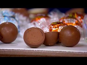 Lindt Lindor 150 Count Assorted Truffles in a Holiday Box on QVC