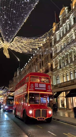 5K views · 28 reactions | Is it too early to start dreaming of how fabulous spending Christmas in London will be? Especially on one of our Christmas themed Afternoon Tea Bus Tours? ✨ Our classic and themed Christmas Afternoon Tea Bus Tour are available to book now! 勺 https://linktr.ee/brigitsbakery We promise this will be the highlight of your London trip with your loved ones this Christmas 凉 | Brigit's Bakery | Facebook