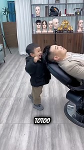 183K views · 2.5K reactions | Kid’s Reaction When Dad’s Hair Turns Out to Be Fake ‍零 #funnydad #parentinghumor #kidsreaction #fakehair #fblifestyle | Chryzon | Facebook