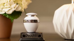 Biodegradable Urn for Scattering Cremated Ashes in Ocean Water, Ground or Sea Burial, Earth Friendly Eco Urn for Human Ashes (Oceanside Shell Coral Floating Urn)