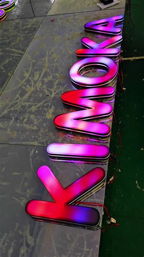 New ways to play with glowing letters, no longer limited by traditional models. #signagedesign #signage #ledneon #ledlight #signature