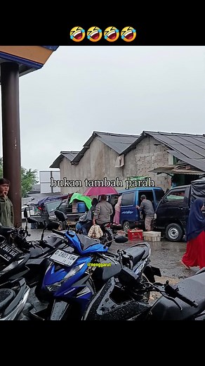 85K views · 625 reactions | Yang penting kita sudah berusaha. pasar bunhbukang, garut, west java #nenggarut | Neng Garut | Facebook