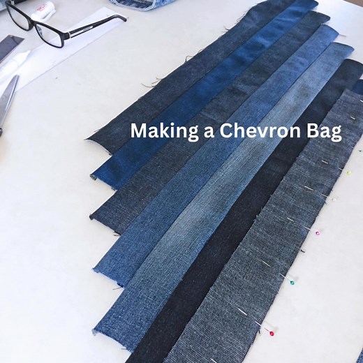 Chevron Bag. I think this would also work really well for cushion cases. | Double Denim