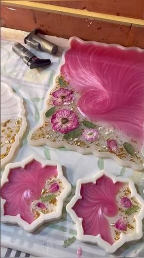 raisin art beautiful design diy clay art #resincrafts #resinjewellery #trending #diycraft #diyclay