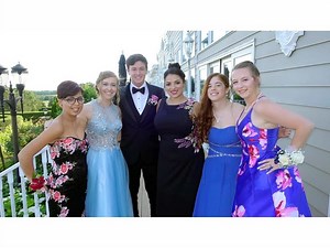 Centereach High School Seniors Head to the Prom