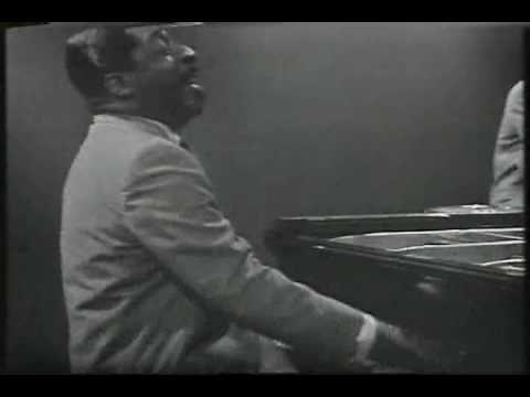Erroll Garner in London "Honeysuckle Rose"