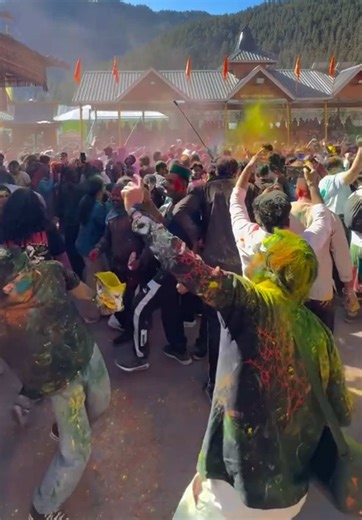 DODOMA COLOR FESTIVAL ✨ 🗓️Date: 30/05/2026 📍Venue: @royalvillagehotel ⏱️Time: 11:00AM - 18:00PM —> HUB TICKETS 🎟️ (Include Entry Only) Early bird - Tshs 25,000/= Advance - Tshs 35,000/= Gate - Tshs 45,000/= —>EXPERIENCE TICKETS 🎟️ (Include free Coupon of Tshs 10,000/=) Early Bird - Tshs 35,000/= Advance - Tshs 45,000/= Get - Tshs 55,000/= Kids Below 4 years Free Top Dj’s, Percussion, Urban Vibes, Dholi’s, Kids Area, Food Stalls, Games, Big Suprizes, Free Photoshoot, Free Filming, Colors & Mo