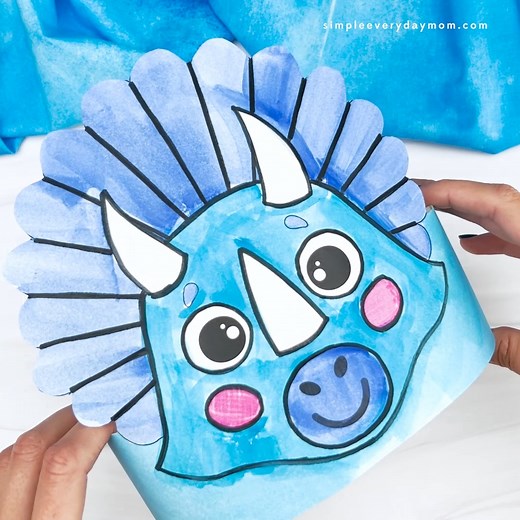 8.3K views · 146 reactions | 練 Dinosaur Headband Craft ✂️ Get the template on the blog | Simple Everyday Mom | Facebook