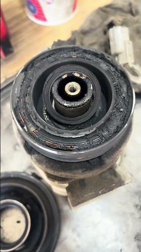 AC Compressor Pulley Bearing // Change Clutch // Toyota Camry #viralshort #automobile #mechanic