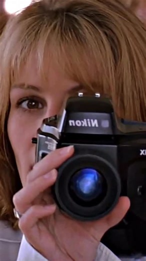 Memes, movies and laughs 🍿 on Instagram: "One of the best yet saddest movies ever 🎬 Stepmom (1998 — Drama, Family) A deeply emotional story about love, motherhood, and learning to let go. The film follows two women on opposite sides of a family—one a biological mother, the other a stepmother—forced to confront jealousy, fear, and grief as illness reshapes their lives. What begins as tension slowly transforms into understanding, respect, and shared love for the children at the center. Heartbrea