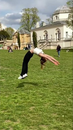 Girl Shows Impressive Skill By Performing Multiple Backflips Consecutively - 1196505