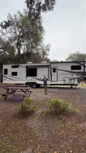 This is our 42.5-foot fifth wheel and a 21-foot dually — over 55 feet total rolling down the road. Sounds intimidating… but honestly? Fifth wheels make towing WAY easier than most people think. A few things that make a huge difference: • Properly setting your brake gain before towing • Letting the fifth wheel track with your rear axle • Making wider turns • And the backing trick my dad taught me that makes reversing simple Most people are scared of towing because they were never taught how to do