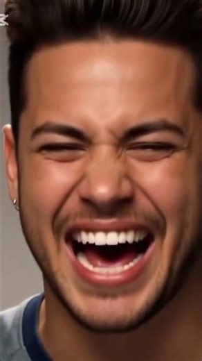 Ronaldo got a big iccream cup 🍻💸🥳🥳🍔#viral #viralshort #ronaldo #messi #funny