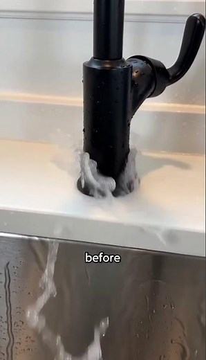 The Ultimate Kitchen Splash Guard: No More Wet Countertops! 🚫💦 #kitchen #shorts