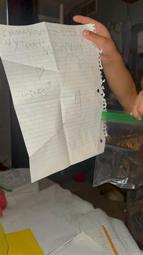 The notes are better than the tooth. Seriously. 🥹 We started saving every single letter, drawing, and envelope—even the ones addressed “To The Tooth Fairy” with smudged glitter. This is your sign, busy parent, to take 30 seconds and find a dedicated keepsake box for all these tiny, written milestones. You think you’ll remember the cute handwriting, but the video proves otherwise. They grow up way too fast. What’s your favorite childhood memory involving the Tooth Fairy? #fypシ #parenting #memori