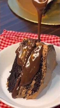 WHIPPED CHOCOLATE GANACHE #cake #baking #food #recipe #dessert #foodreview #bakefromscratch