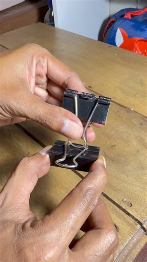 WOW... DIY Binder Clips Phone Stand! #diy #ideas