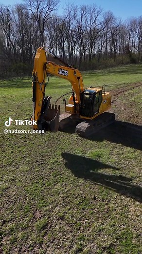Food plot extension time. #foodpot #jcb #excavator #clean #averagejoe