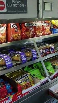 Amtrak Superliner Café Tour: The TRUTH About Hot Food! (Better Than Viewliner Dining?) 🍔