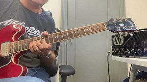7.3K views · 270 reactions | I love how a Gibson sustains. Even at low volume, through my office set up, this thing just sings! (Gibson 335 Standard, into Victory V30 mk2 amp, into Two Notes Captor X, into Genelec 8010s - tiny rig & very quiet. The loop is from a a Landlord Looper pedal in the FX loop of the amp). | Captain Anderton | Facebook