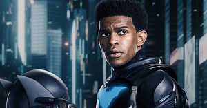 Batwoman Star Camrus Johnson Spotlights Batwing in New DC FanDome Video