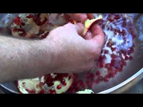 Best Way to Seed a Pomegranate