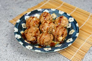 Microwave Meatballs - quick, easy, and meaty - Yummy Kitchen
