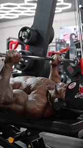 1.8K views · 1.7K reactions | 6 Days to Greatness!! When you love the sport of bodybuilding you’re able to push yourself to extreme limits to achieve greatness. | Dwayne Quamina | Facebook