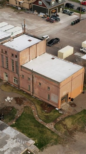 Magnolia Network on Instagram: "It's a fresh start for homeowners, Jana and Tanner, as they convert an 1894 brewery into their dream home. Stream #HomeReimagined now on @hbomax and @discoveryplus and tune in for a new episode 1/3 at 1p/12ct on @magnolianetwork!"