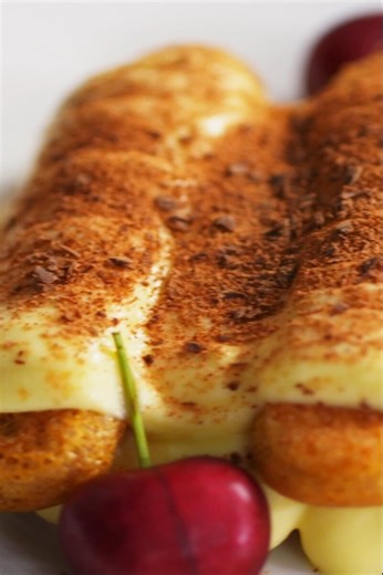 Cremiges italienisches Tiramisu mit Amaretto-Zauber