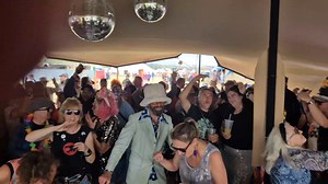 Couple of clips from the disco set set Lindisfarne Festival So much fun | DJ Smurf - Newcastle, England