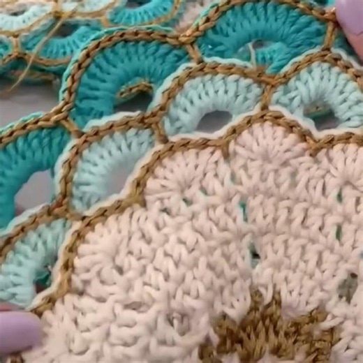 Super easy crochet round table cover #crochet crosia, 👍