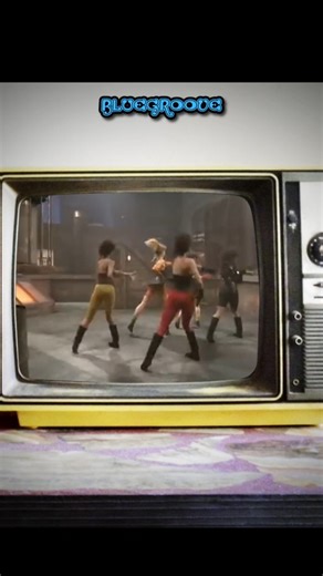 In Living Color - TV Theme Song and intro from 1990 by Heavy D & the Boyz. In Living Color exploded onto the television landscape in 1990 as a revolutionary blast of sketch comedy that forever altered the DNA of American humor. Created by Keenen Ivory Wayans, the show was a vibrant unapologetic celebration of Black culture and cutting-edge comedy that also launched the careers of legends like Jim Carrey, Jamie Foxx, and the entire Wayans dynasty, as well as Jenifer Lopez and Carrie Ann Inaba as 