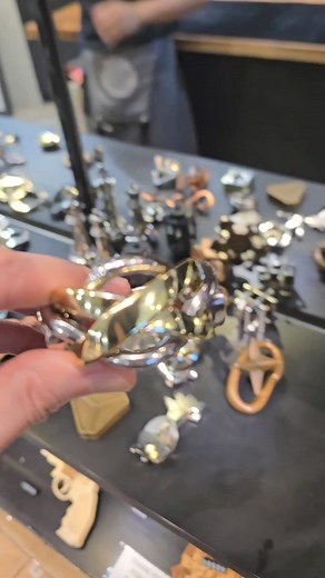 How to solve the Cast Ring I by Hanayama. A level 4 out of 6 difficulty #runitdecks | RunIt Decks