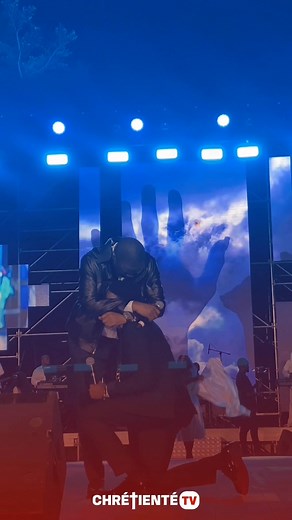 Père et fils 🥹❤️ Mike Kalambay Officiel & Esaie Ndombe officiel | Chrétienté TV