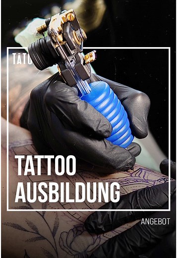 ✍🏻 Lerne Tätowieren! 🎨 Der schnellste & einfachste Weg, um 2025 das Tätowieren erfolgreich zu lernen! Über 5.000 Tattoo Künstler:innen vertrauen uns bereits! ⭐⭐⭐⭐⭐ ✍🏻 Sowohl für Anfänger, als auch für fortgeschrittene Tattoo Künstler:innen! Lerne das Tätowieren von Anfang an, oder verbessere deine bisherigen Techniken: 1. Saubere Linienführung = keine zittrige Linien 2. Sattes, gleichmäßiges Füllen von Flächen = keine fleckigen Ergebnisse 3. Weiche Schatten = schöne Schattierungen 🎓Wie läuft