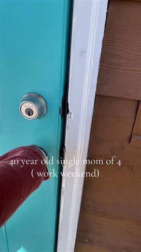 I love waitressing. You just never know what you will walk out with. #singlemom #dayinthelife #waitress | Shellie Sanders