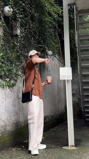 Minimalist Outfit>>>