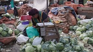 Due to inefficient food preservation, farmers often find themselves throwing away spoiled food and suffering from shortages. To address this problem, a group of #MCFScholars invented the Sparky Thermal Dehydrator, which allows farmers to quickly dry food and keep their crops from spoiling. In honour of #WorldFoodDay, learn how #MCFScholars are working to end hunger in their communities: https://bit.ly/2pUcY5X | Mastercard Foundation