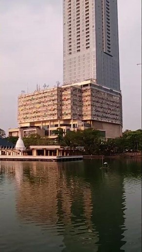 Colombo City Center: Stunning Exterior View