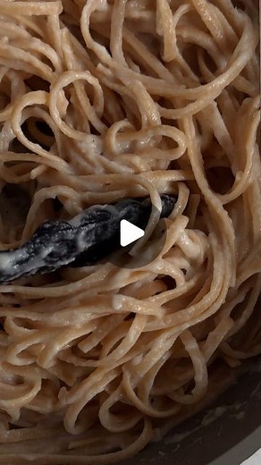 Marianna Moore on Instagram: "FULL WEEK OF HIGH PROTEIN LUNCHES, for those of you in a lunch rut this week! All recipes on my feed! Spicy salmon rice bowls Mediterranean protein pasta salad Pesto chicken pasta salad Teriyaki tofu spring rolls Buffalo chickpea salad sandwich Turkey pesto sandwich Air fryer chicken sausage and veggies #highprotein #highproteinmeals #healthylunch #healthyrecipes #lunchideas #easymeals #mealprep"