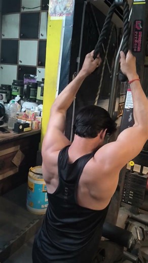 love pull down back workout 🧗#motivation #workoutmusictv #exercisemotivation
